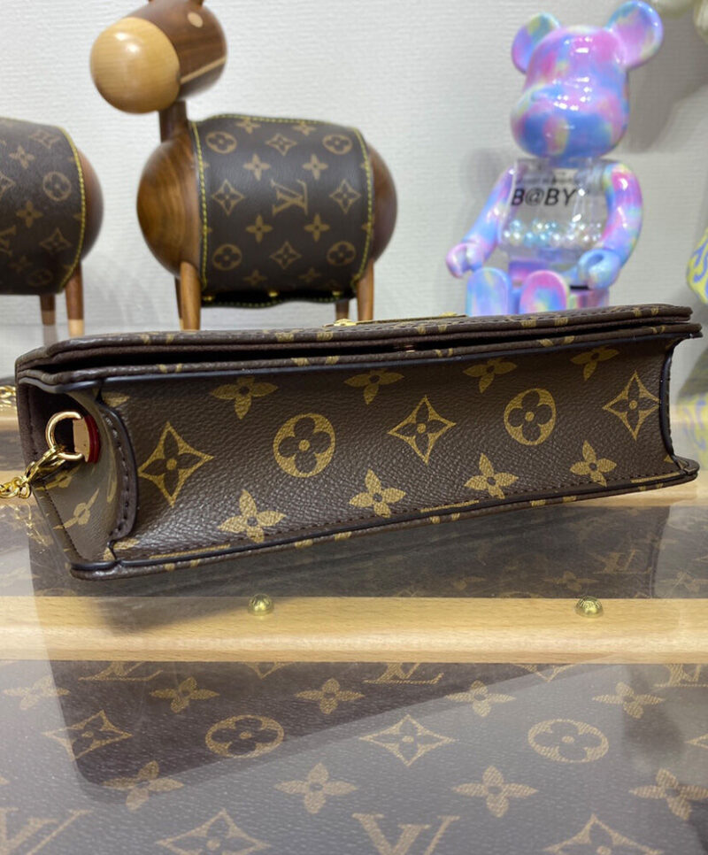 Louis Vuitton Wallet On Chain Lily M82509 Brown